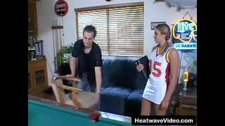 Прывітанне, Падлеткавы клуб #9 - Мара Пандоры Тоні Тэдэскі - Дзяўчынка-падлетак трахацца на більярдавым стале