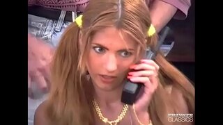 Cổ gái lỗ khó khăn