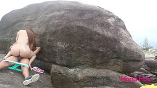 Порнозвезда Ману Фокс бери анальным сексом жок презерватива, коомдук пляжда